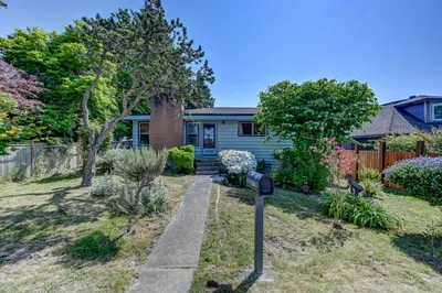 9216 36th Avenue Sw