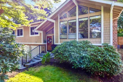 10621 NE 147th Street