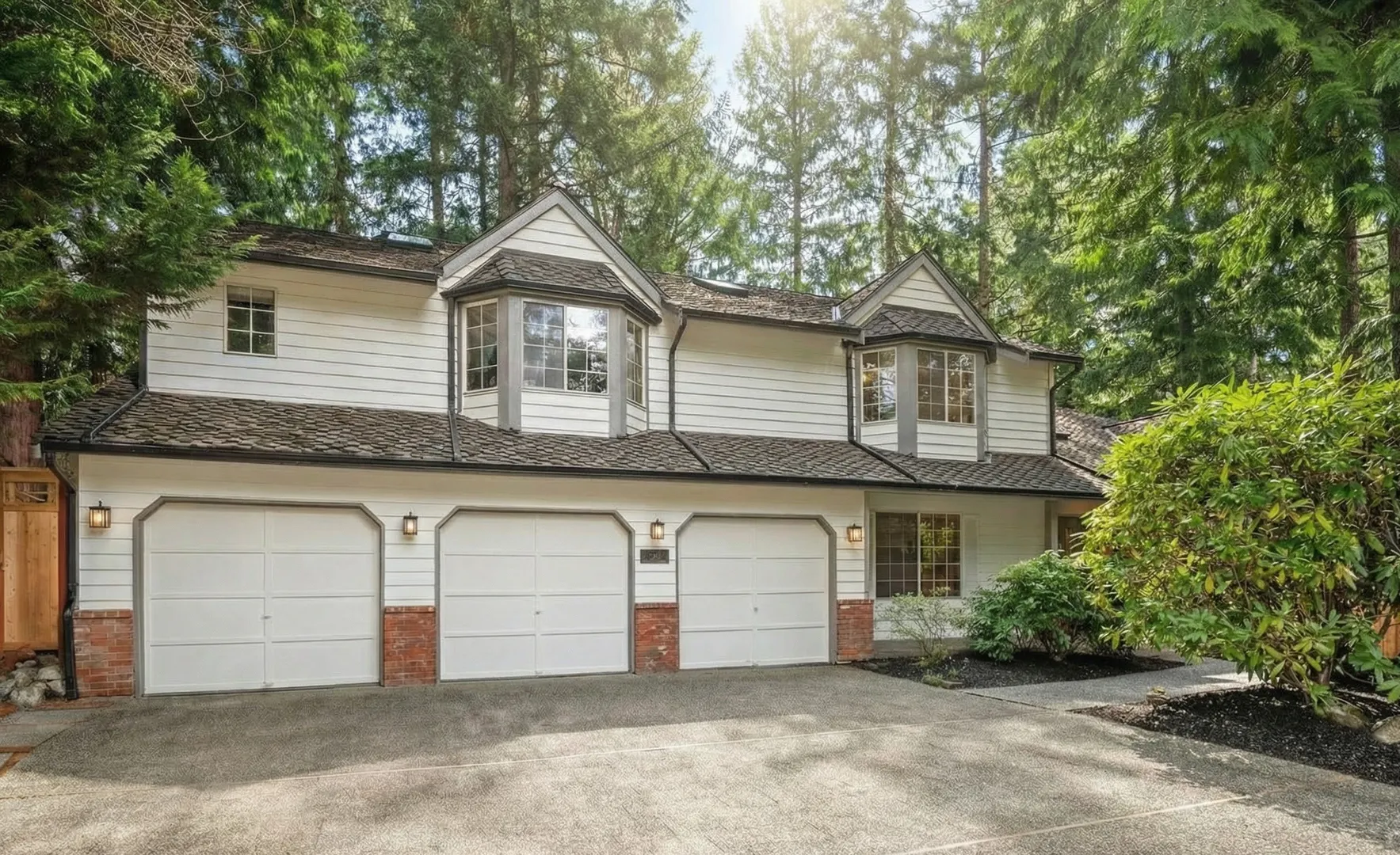 2048 213th Avenue Ne