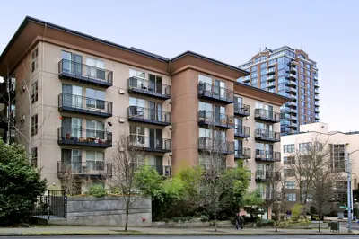 1323 Boren Ave #410