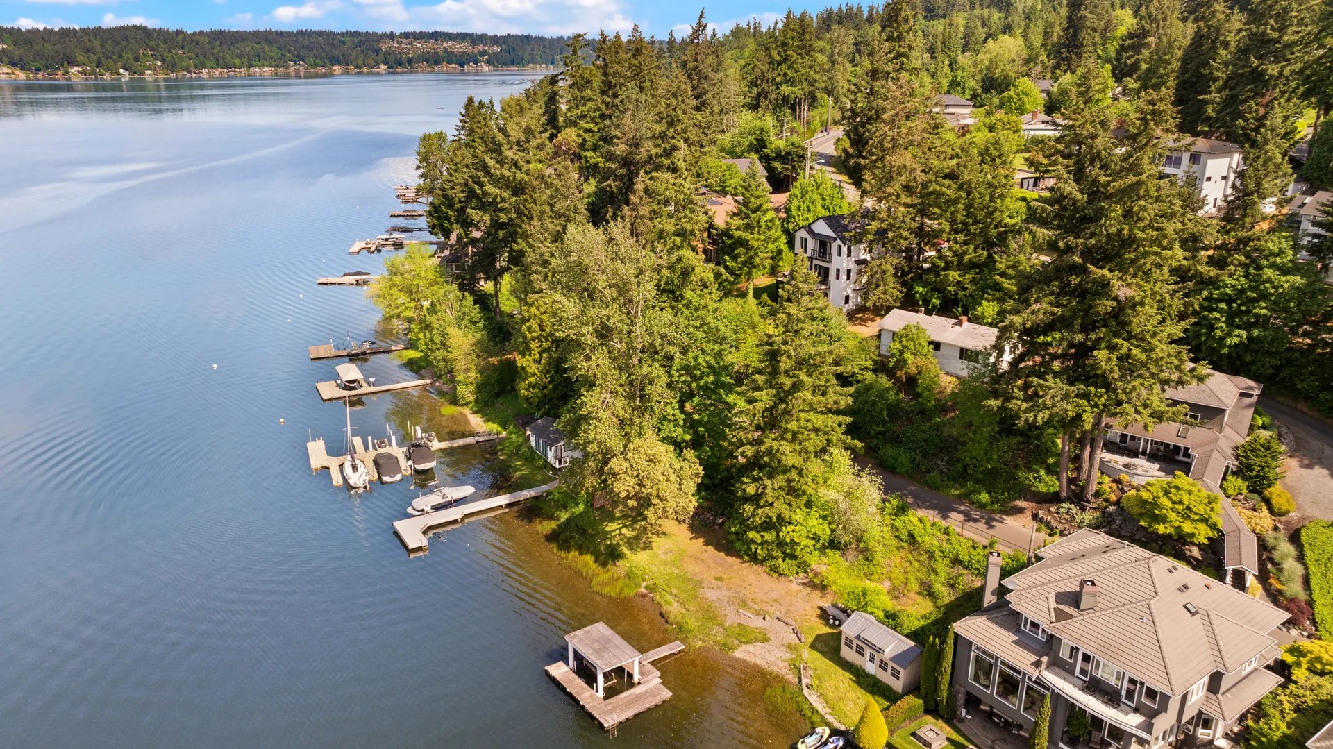 3027 E Lake Sammamish Parkway Se