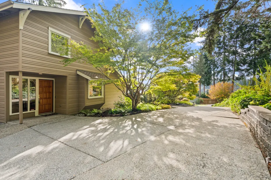9796 NE Murden Cove Drive Photo 4