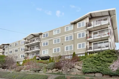 2830 NW 56th St #401