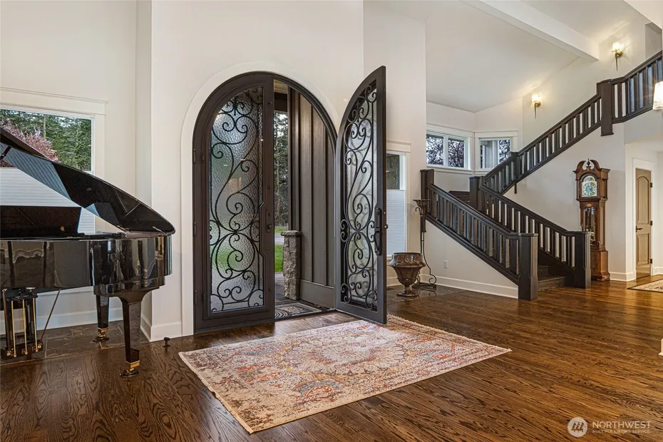 735 Rosler Road Photo 10