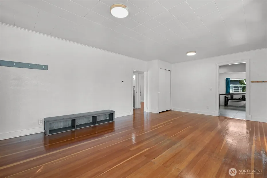 3304 Bennett Drive Photo 6