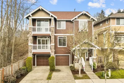 1407 Cherry Avenue