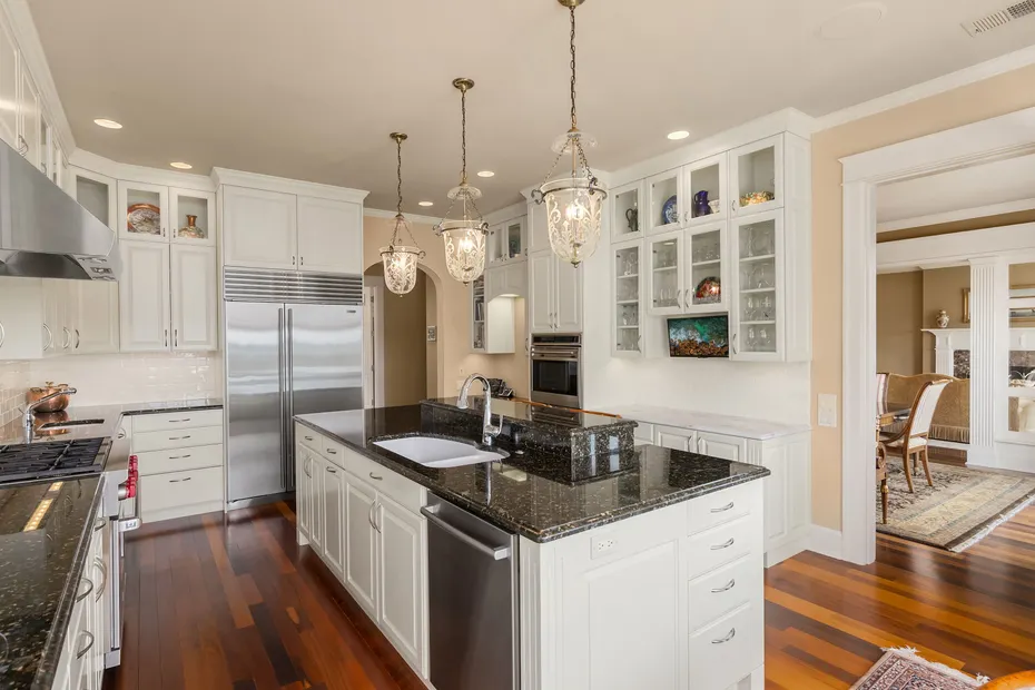 1107 Madison Street Photo 15