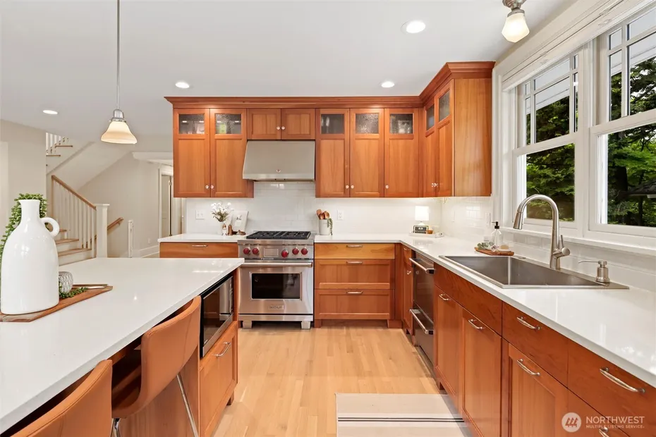 1852 E Shelby Street Photo 11