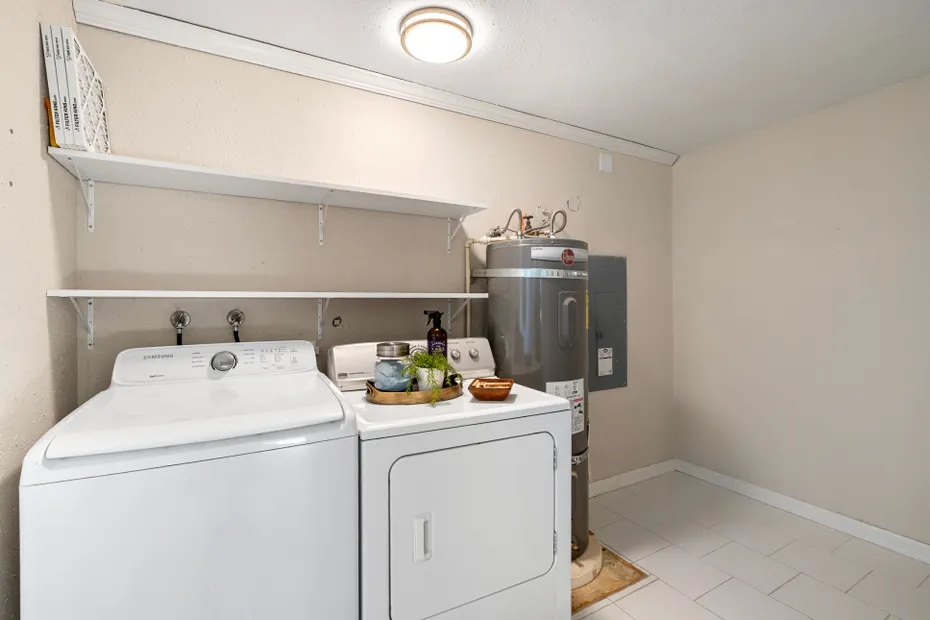 5031 N Bristol Street Photo 10