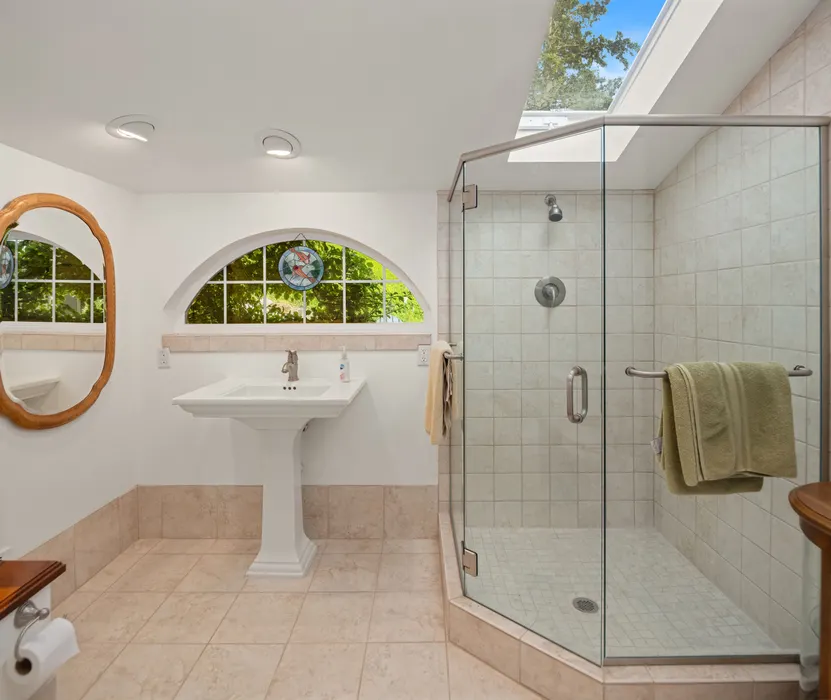 2106 Breezy Point Road Photo 32
