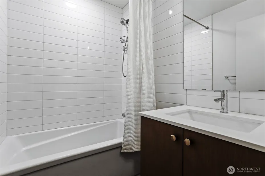 3641 22nd Avenue W #E Photo 7