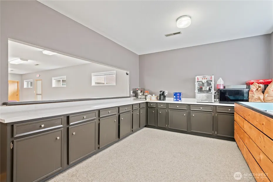 1435 33rd Avenue Photo 22