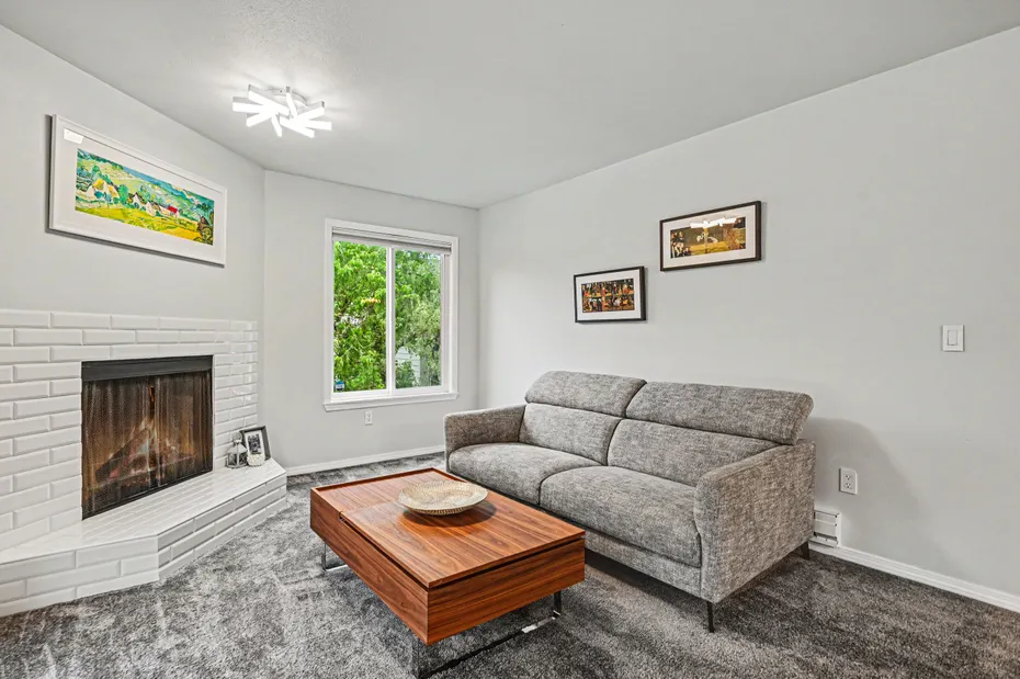 13616 NE 7th Street #E3 Photo 4