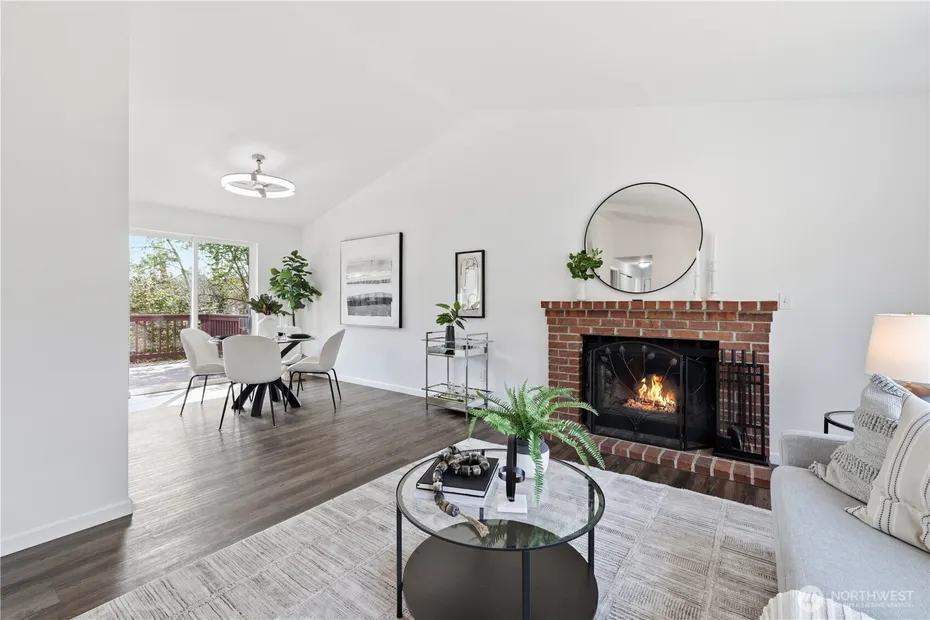 1228 223rd Street SW Photo 5