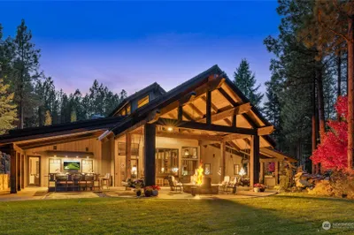 901 Iron Monarch Loop