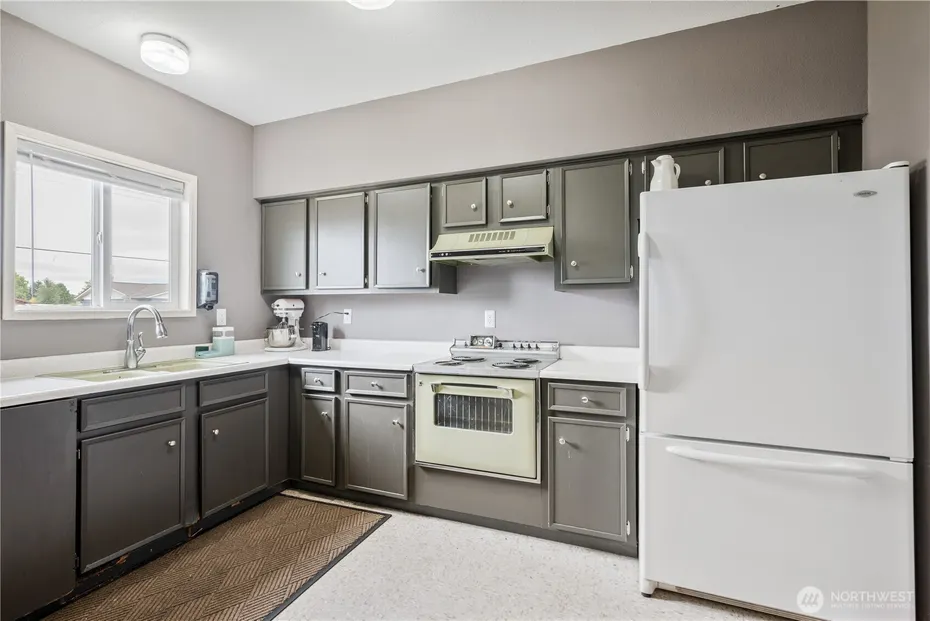 1435 33rd Avenue Photo 21