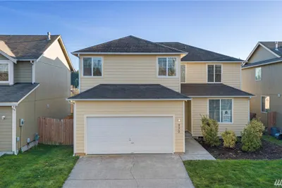 930 Gina Ct Se