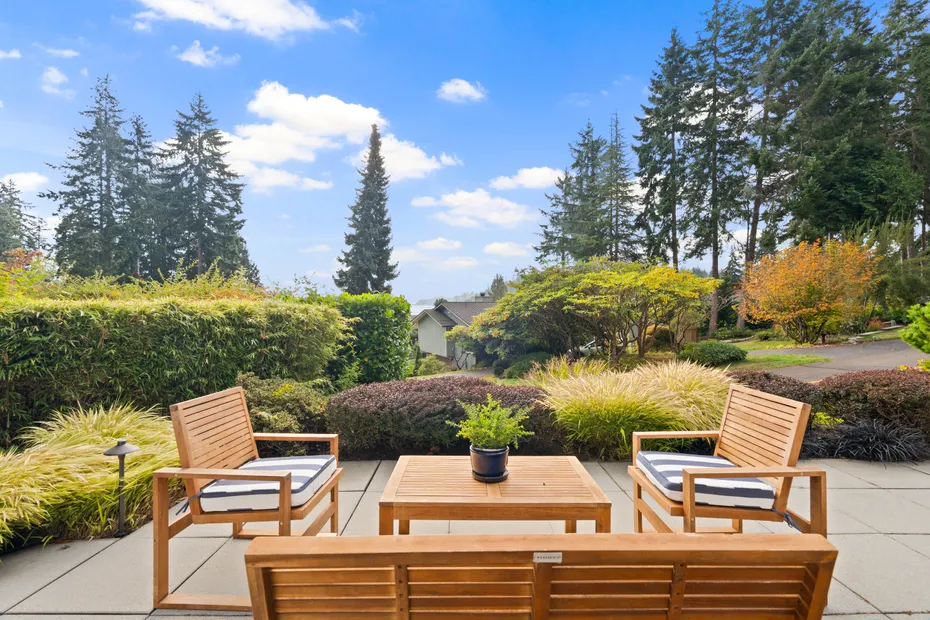 9796 NE Murden Cove Drive Photo 35