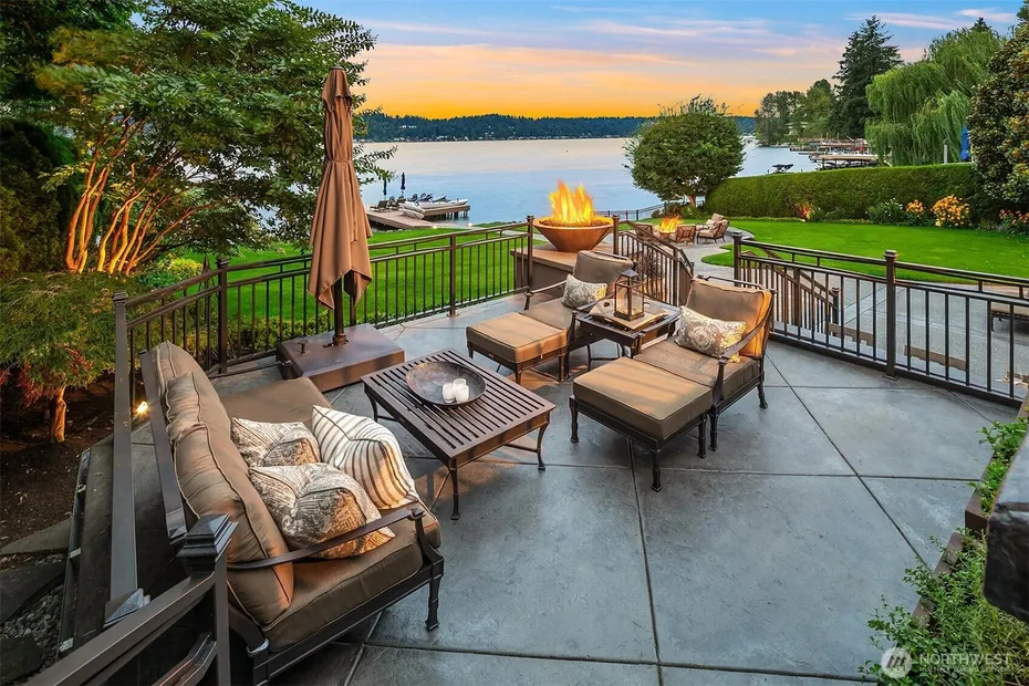 2419 E Lake Sammamish Place SE Photo 1