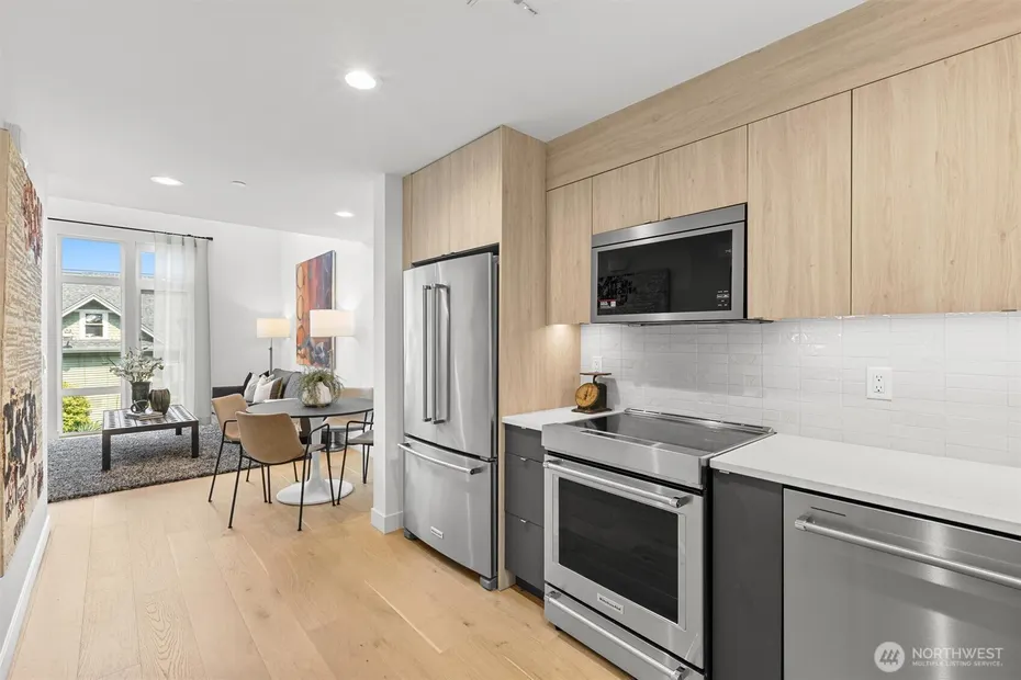 222 10th Avenue E #D Photo 9