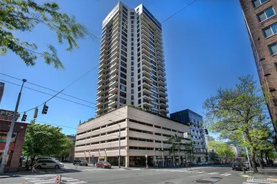 2201 3rd Ave #1001