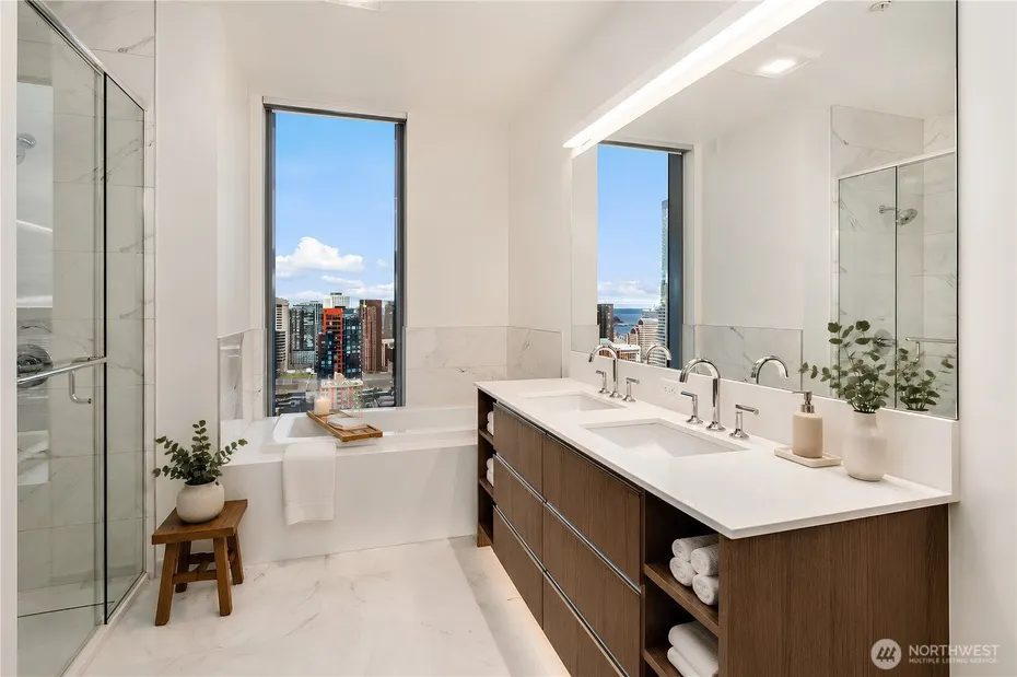 800 Columbia Street #3605 Photo 5
