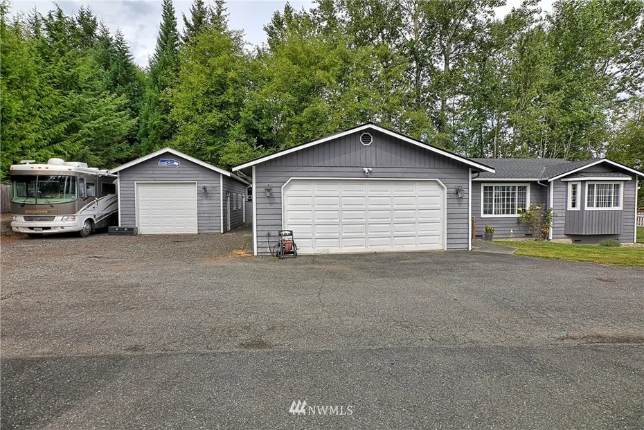 7928 Meridian Avenue Photo 1