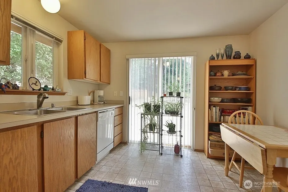 5771 Daymar Place Photo 6
