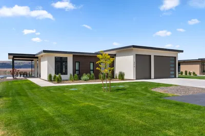 9016 Tendril Lane Nw