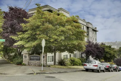 2200 Thorndyke Ave W #210