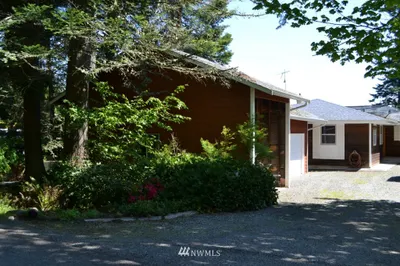 31255 Sunrise Beach Drive Ne