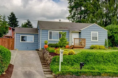 554 Windsor Place Ne