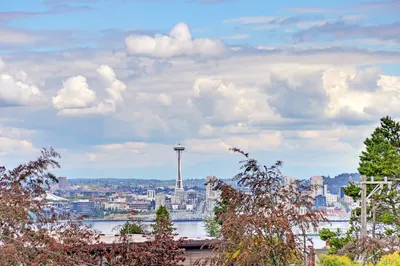 1613 California Ave SW #301