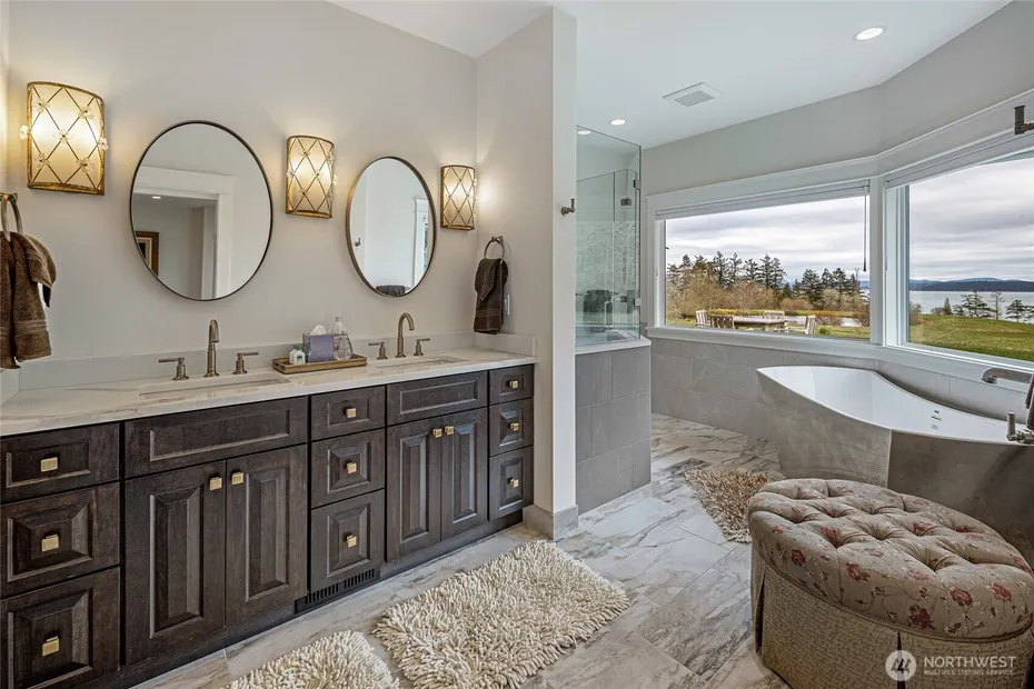 735 Rosler Road Photo 24