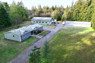 889 Sandell Road