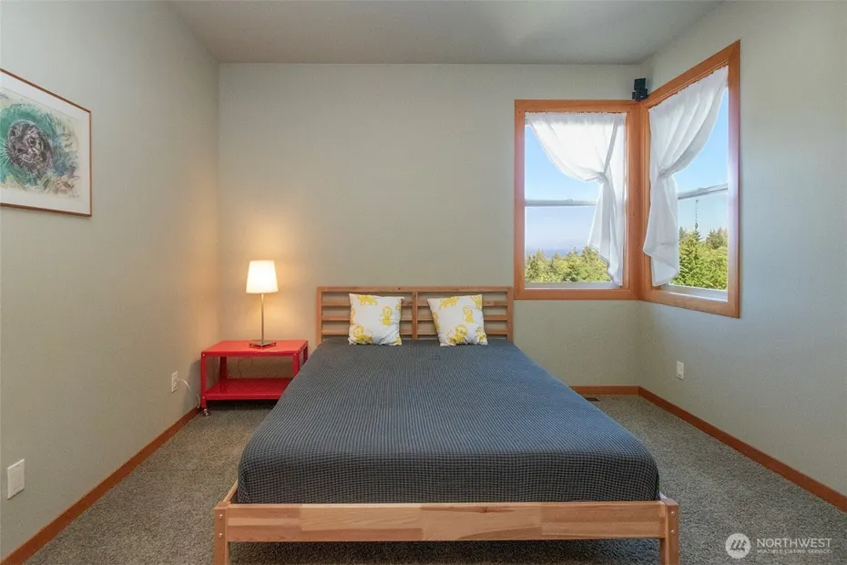 1668 Freshwater Bay Road Photo 19