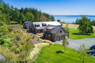 2553 Cattle Point Rd