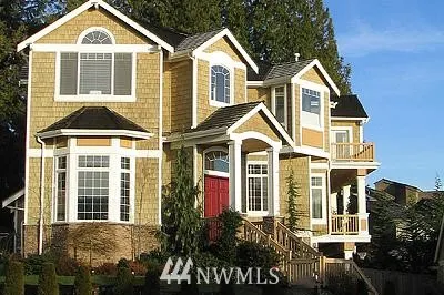 3204 W Lake Sammamish Parkway Se