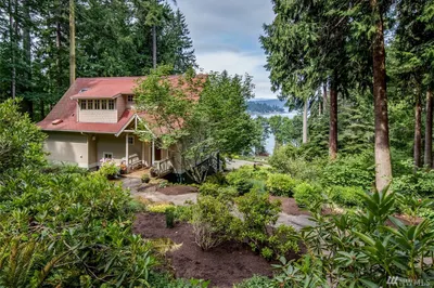 2970 Pleasant Beach Dr Ne