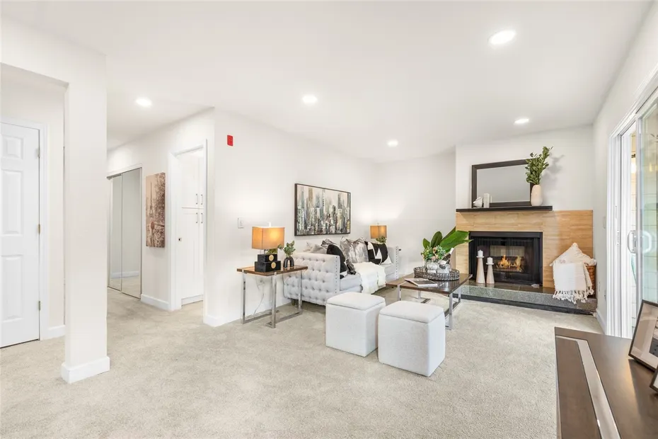 13626 NE 7th Street #F10 Photo 8