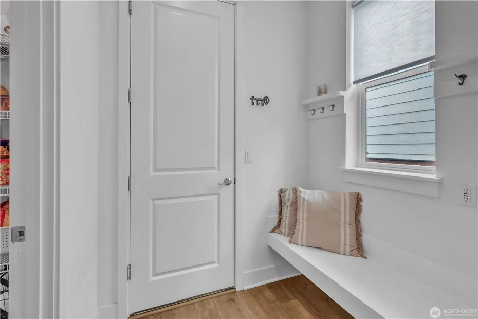 270660 Summit Park Way SE Photo 14
