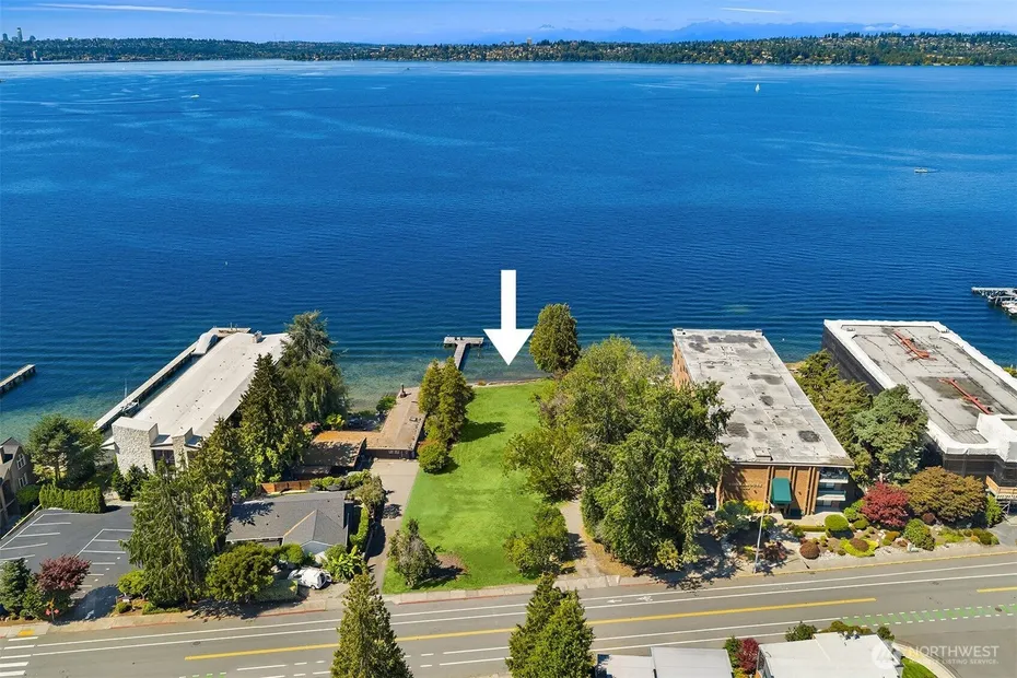 6211 Lake Washington Boulevard NE Photo 2