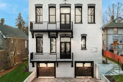 1610 4th Avenue W