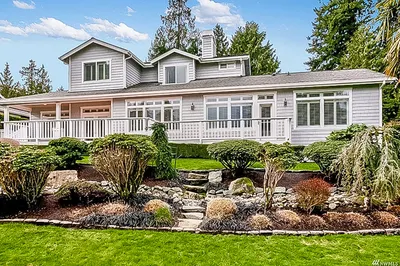 712 Tiffany Meadows Ne