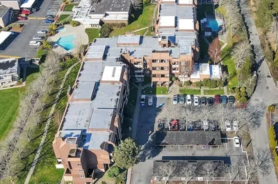 42 Thunderbird Parkway Sw