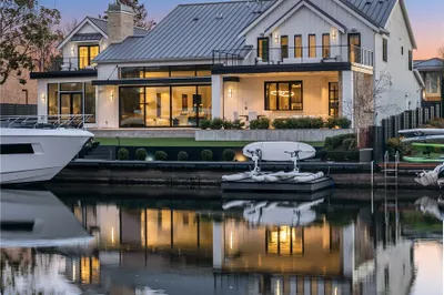 15 Crescent Key