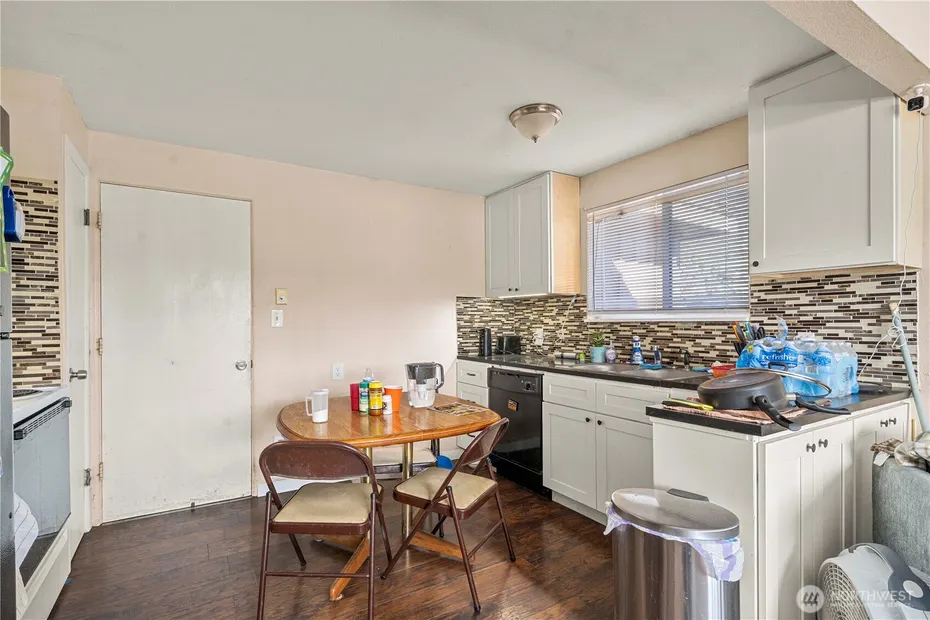 1561 S 35th Street Photo 20