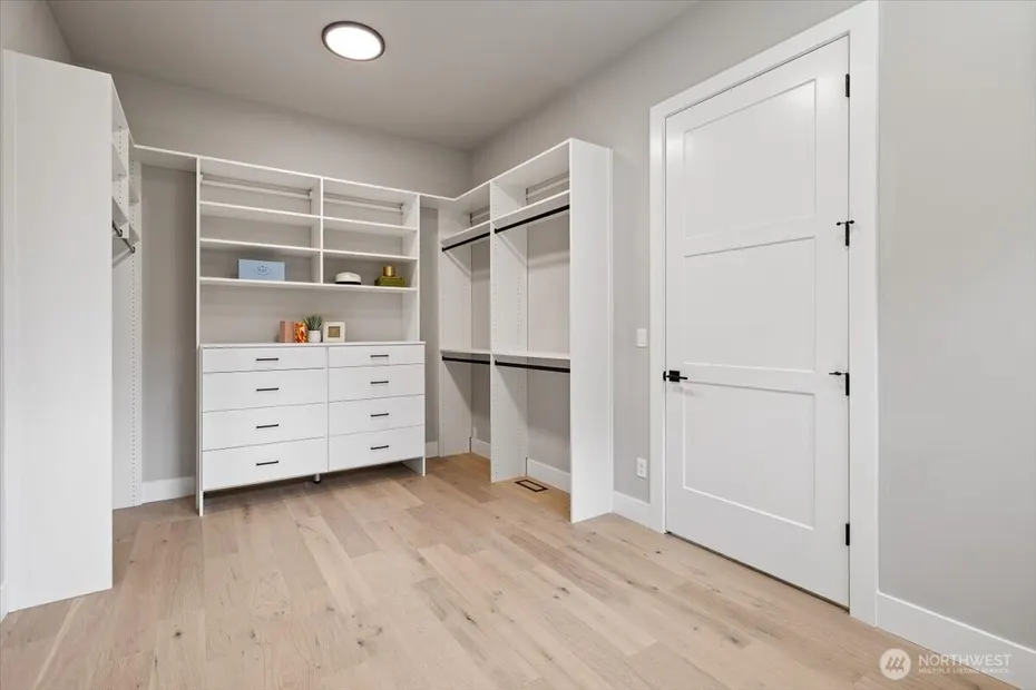 23018 30th Drive SE Photo 20