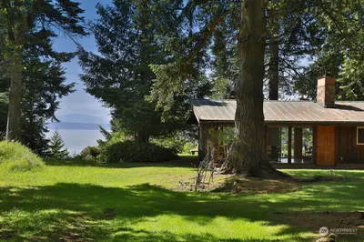 6256 Neupert Road