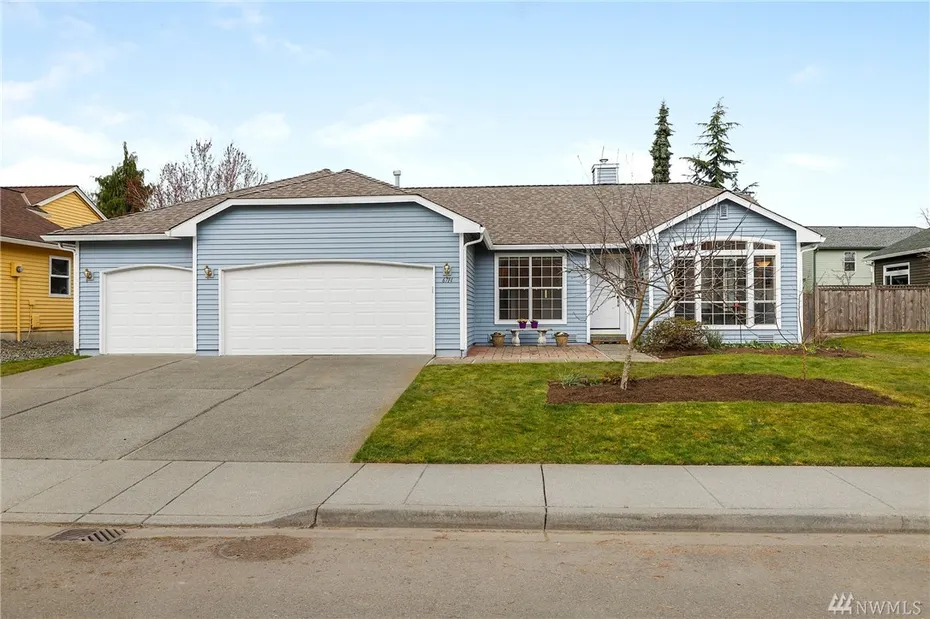 6714 58th Dr NE Photo 1